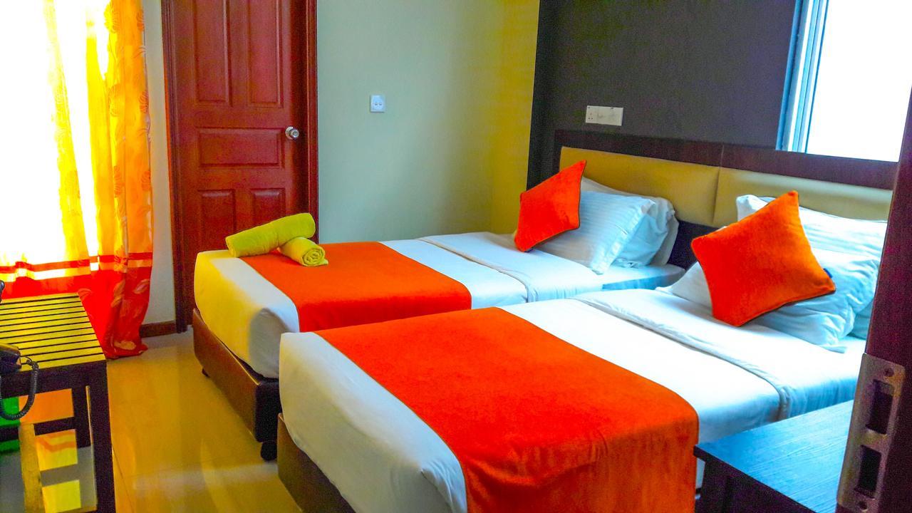 Seasunbeach Hotel Maldives Hulhumalé Buitenkant foto