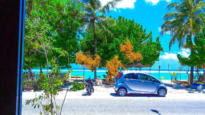 Seasunbeach Hotel Maldives Hulhumalé Buitenkant foto