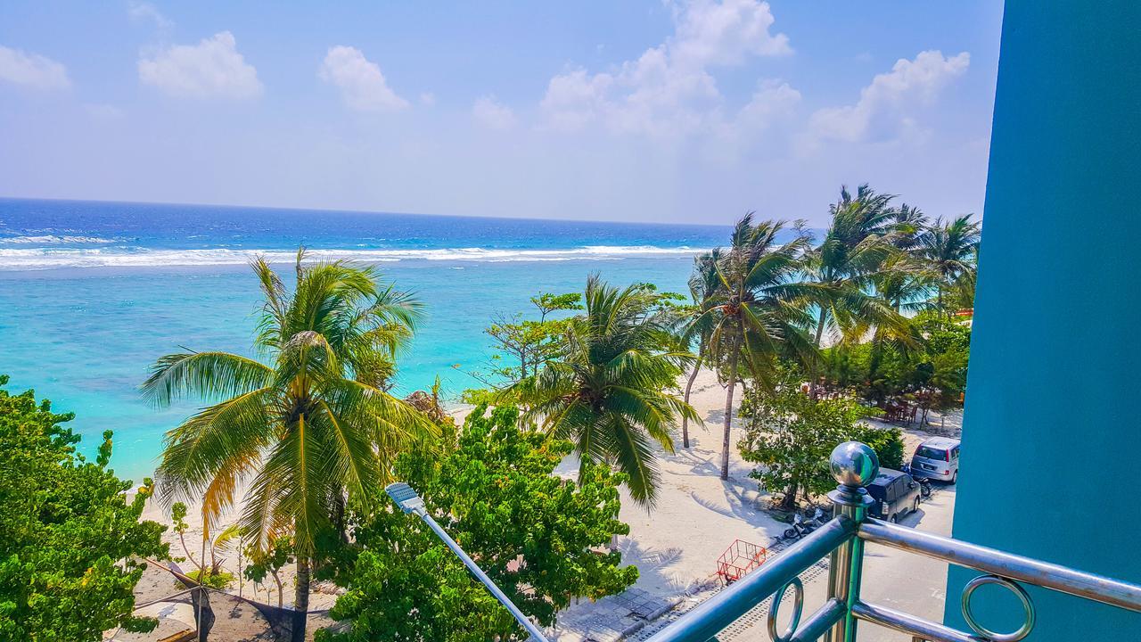 Seasunbeach Hotel Maldives Hulhumalé Buitenkant foto